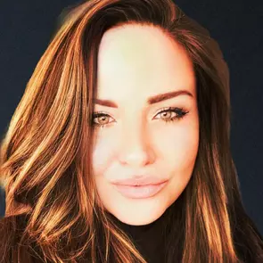 Shayna Davidov Hanson, Miami Beach, Real Estate Agent